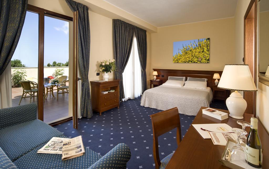 Montalbano Hotel Монтальбано-Эликона Экстерьер фото
