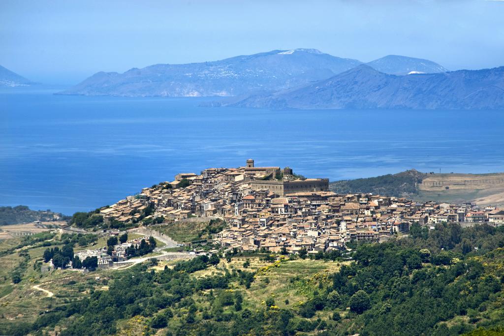 Montalbano Hotel Монтальбано-Эликона Экстерьер фото